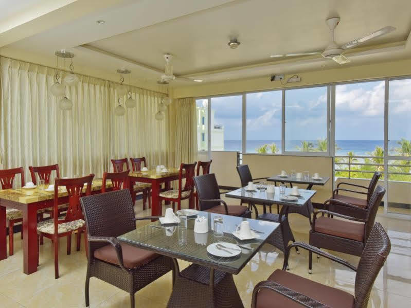 Crystal Beach Inn Malé Esterno foto